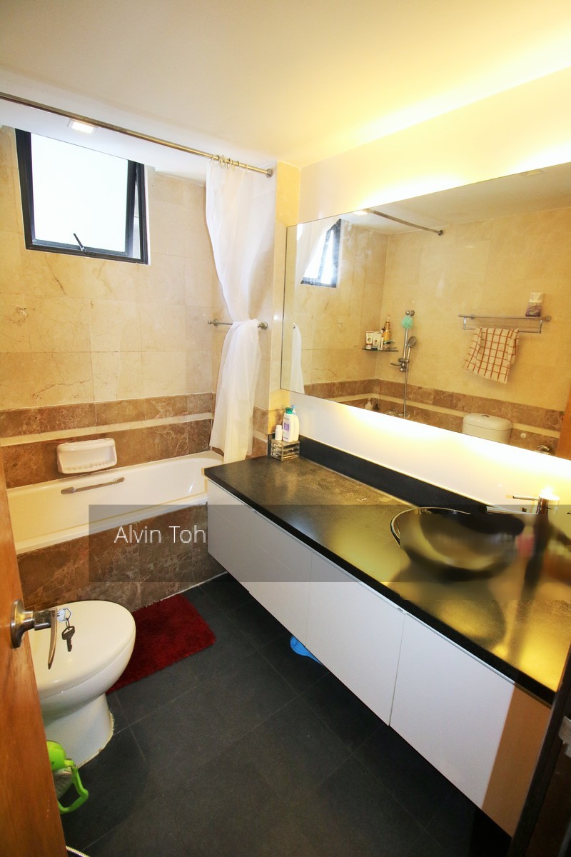 Regent Heights (D23), Condominium #192950012